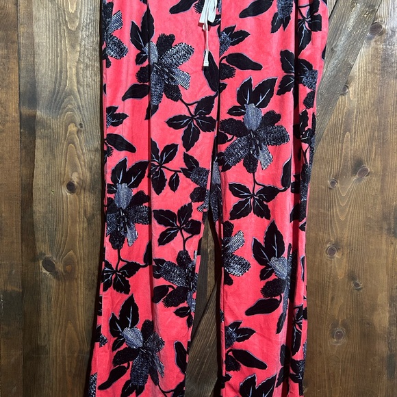 Super Soft Pajama Set, size L, smoke free home - Picture 3 of 6